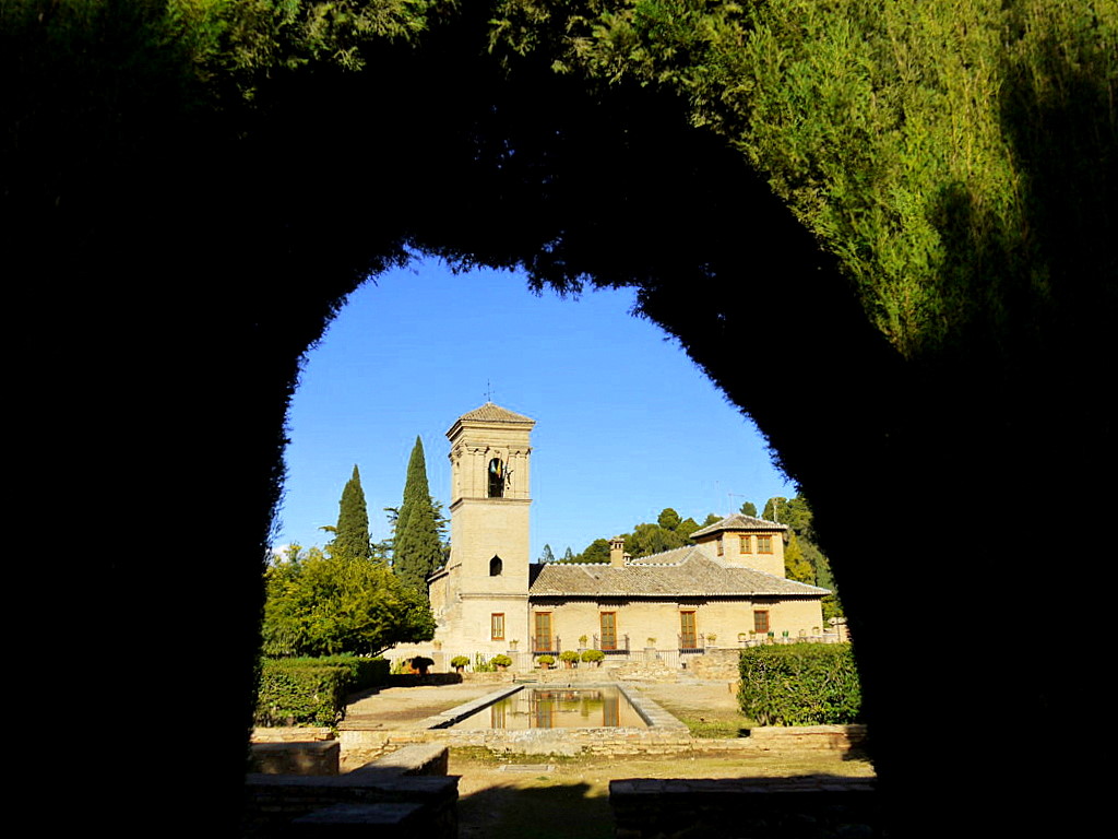 Alhambra-General life garden
